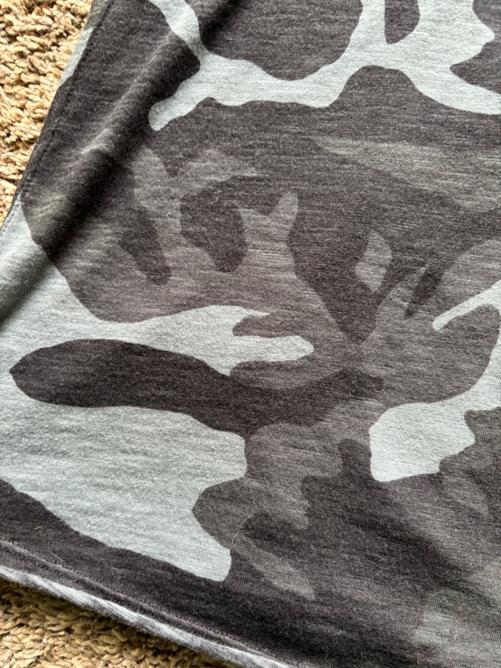 Camo Print Short Sleeve Tee - Gray & Black We the free - Picture 6 of 11